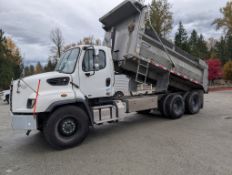 2013 Freightliner 114SD Dump Truck with Hydraulic Wet Kit, Approx. 251,105 km - VIN