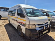 2017 TOYOTA QUANTUM 2.5D-4D 16 SEATER MINI BUS