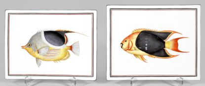 Zwei Porzellanplatten mit Malereien von Brigitte Holtz