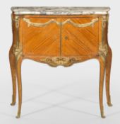 Louis XV-Salonschränkchen