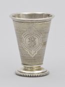 Kleiner qualitätvoller Stangenbecher