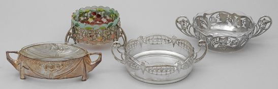 Vier Jugendstil-Jardinieren