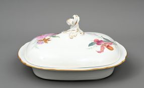 Terrine mit Orchideendekor