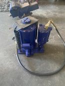 BRAND NEW 30 TON AIR/HYDRAULIC BOTTLE JACK SUPPORT EQUIPMENT. Located: 185 Route 109 West Babylon...