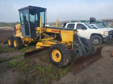 CHAMPION C86B MOTOR GRADER SN:2705427 AWD, powered by Cummins diesel engine, equipped with EROPS,