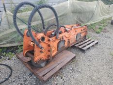 NPK GH-10 HYDRAULIC HAMMER Located: 168 Town Line Rd, Kings Park, NY 11754. Dominic 631-560-0288.