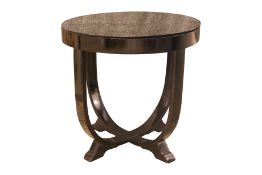 Runder lackierter Holztisch | Round Lacquered Wooden Table