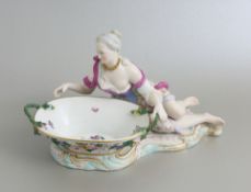 Dame an Schale, Meissen