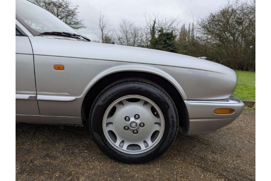 1998 JAGUAR XJ SPORT 3.2 V8 AUTO - Image 29 of 60