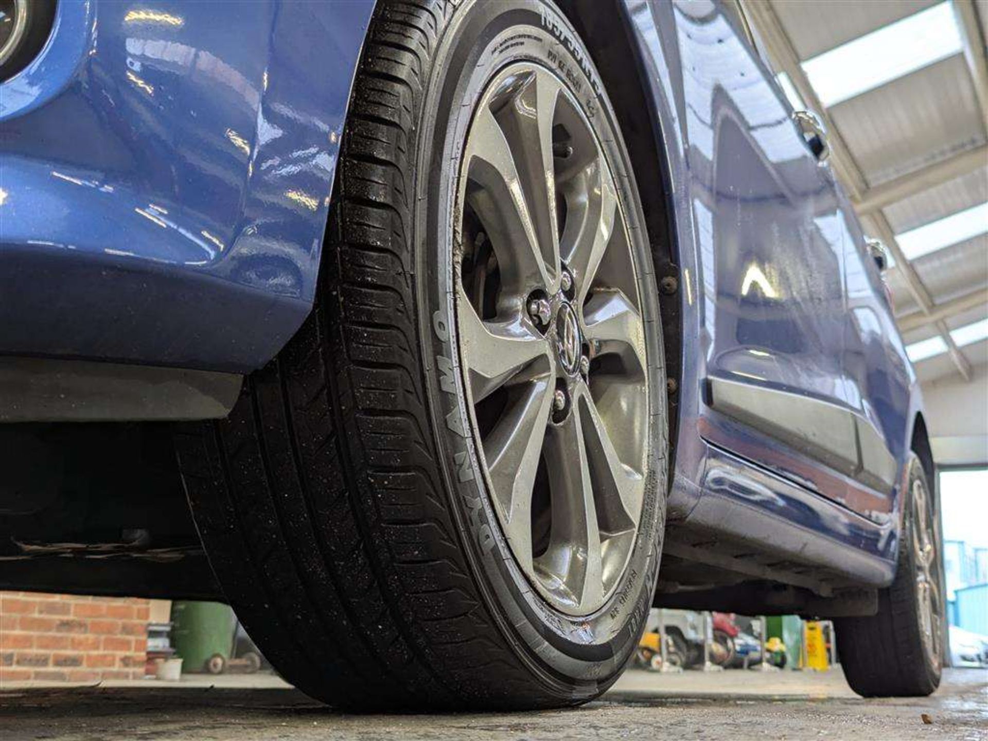 2018 HYUNDAI I10 PREMIUM SE - Image 11 of 27