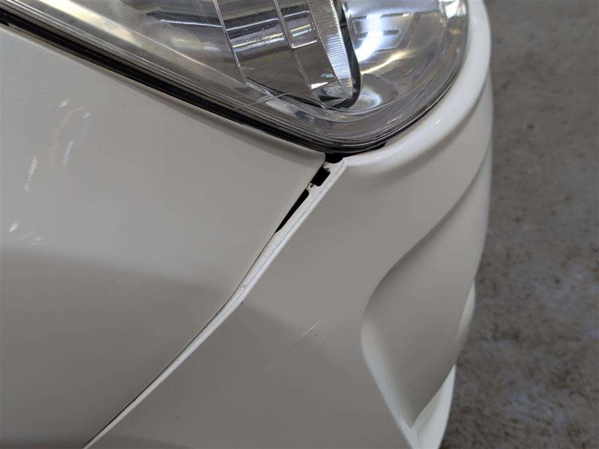 2012 CITROEN C3 WHITE - Image 27 of 30