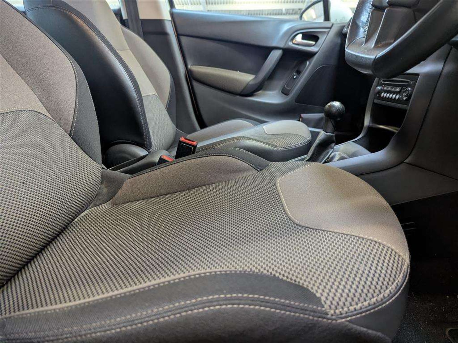 2014 CITROEN C3 VTR + - Image 18 of 28