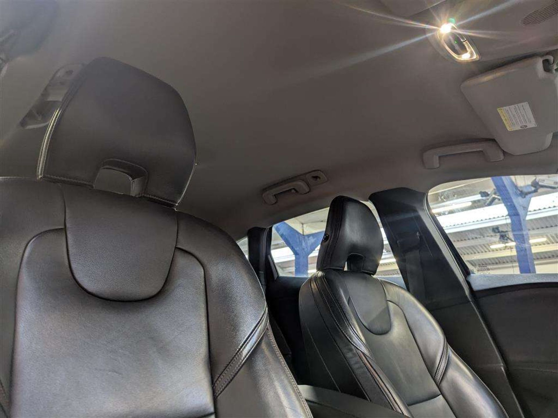 2013 VOLVO V40 CROSS COUNTRY LUX D2 - Image 14 of 29