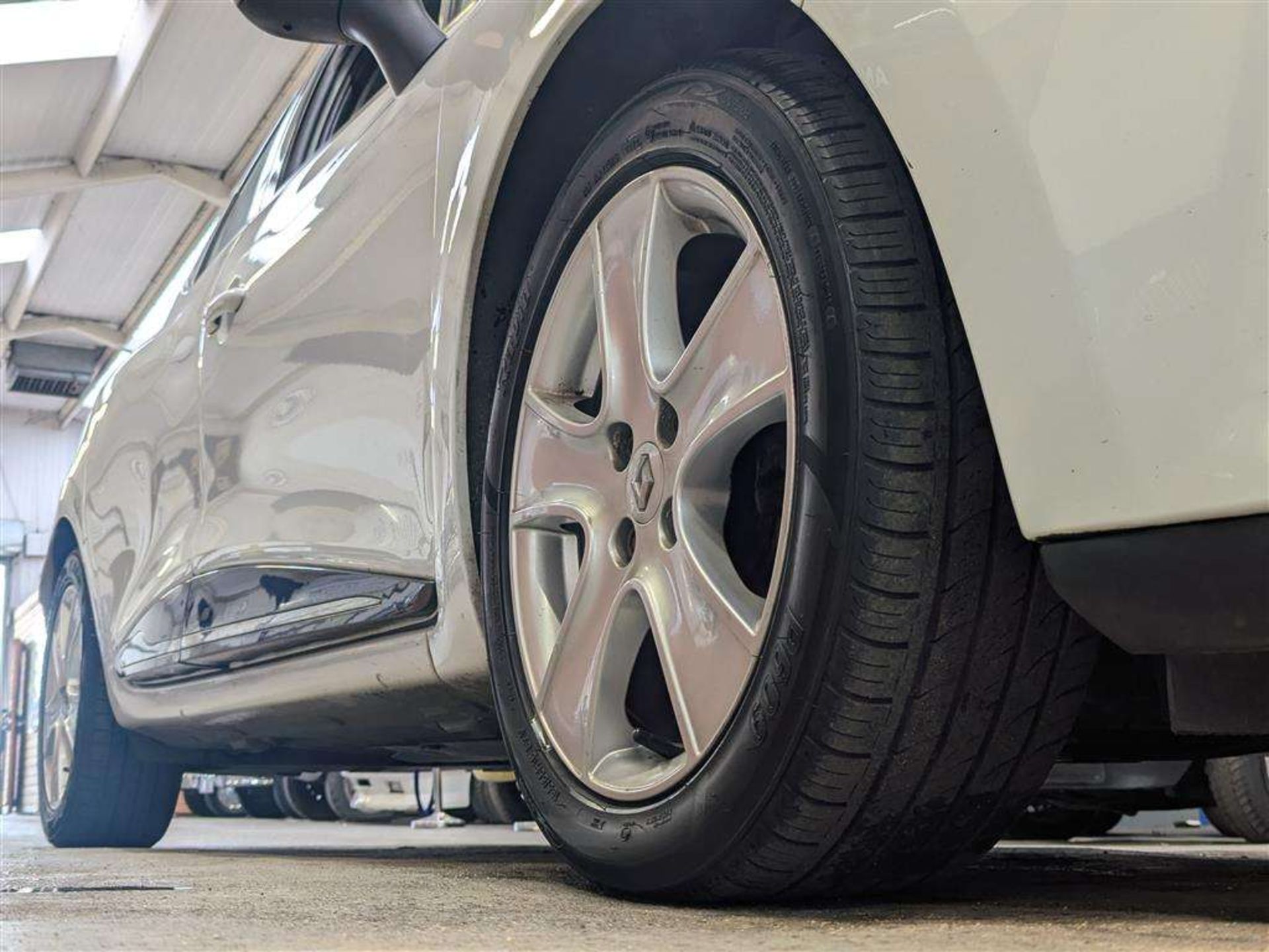 2015 RENAULT CLIO D-QUEM-NAV NRG DCIEC - Image 11 of 28