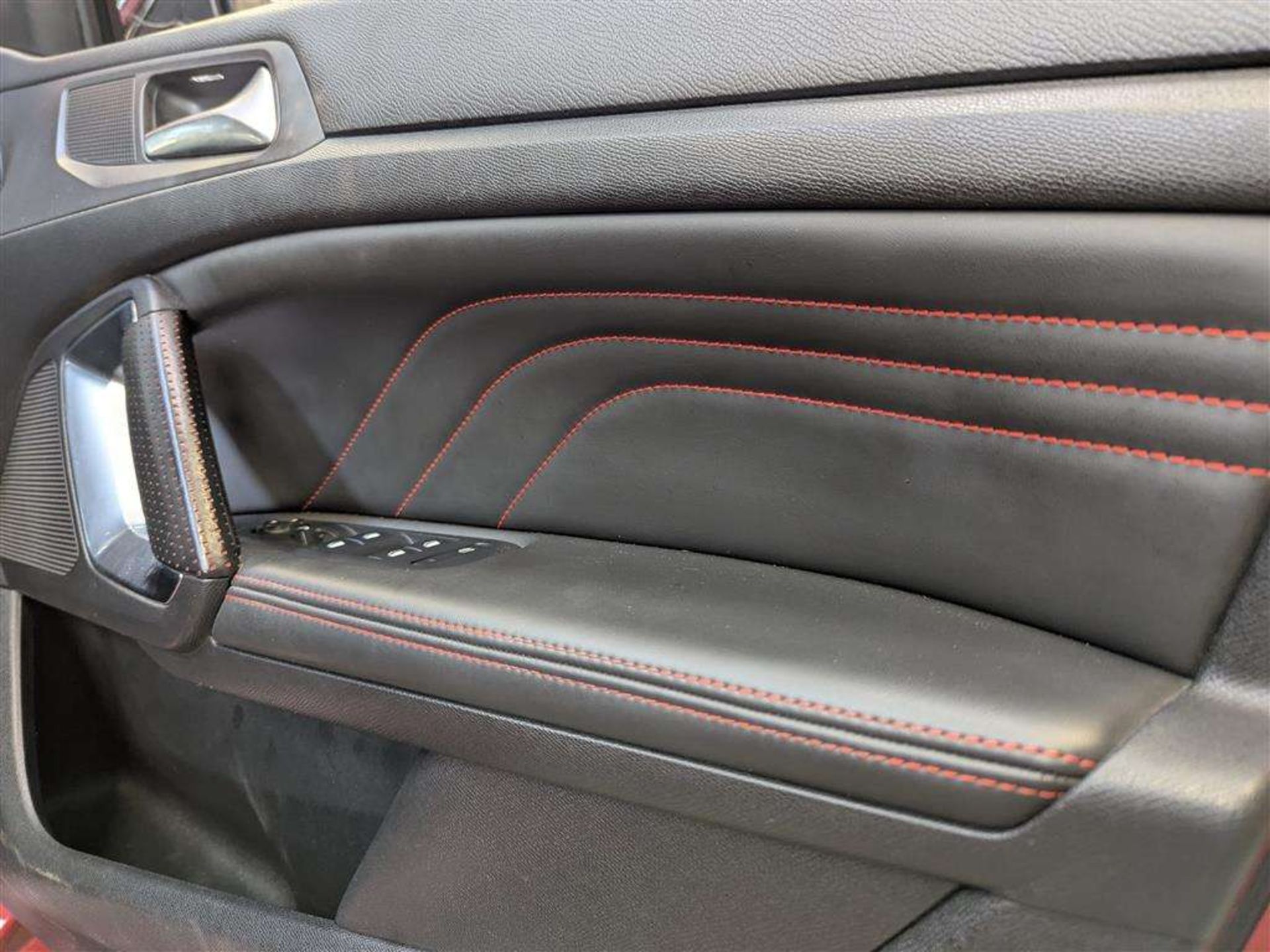 2015 PEUGEOT 308 GTI BY PEUGEOTSPORT T - Image 16 of 30