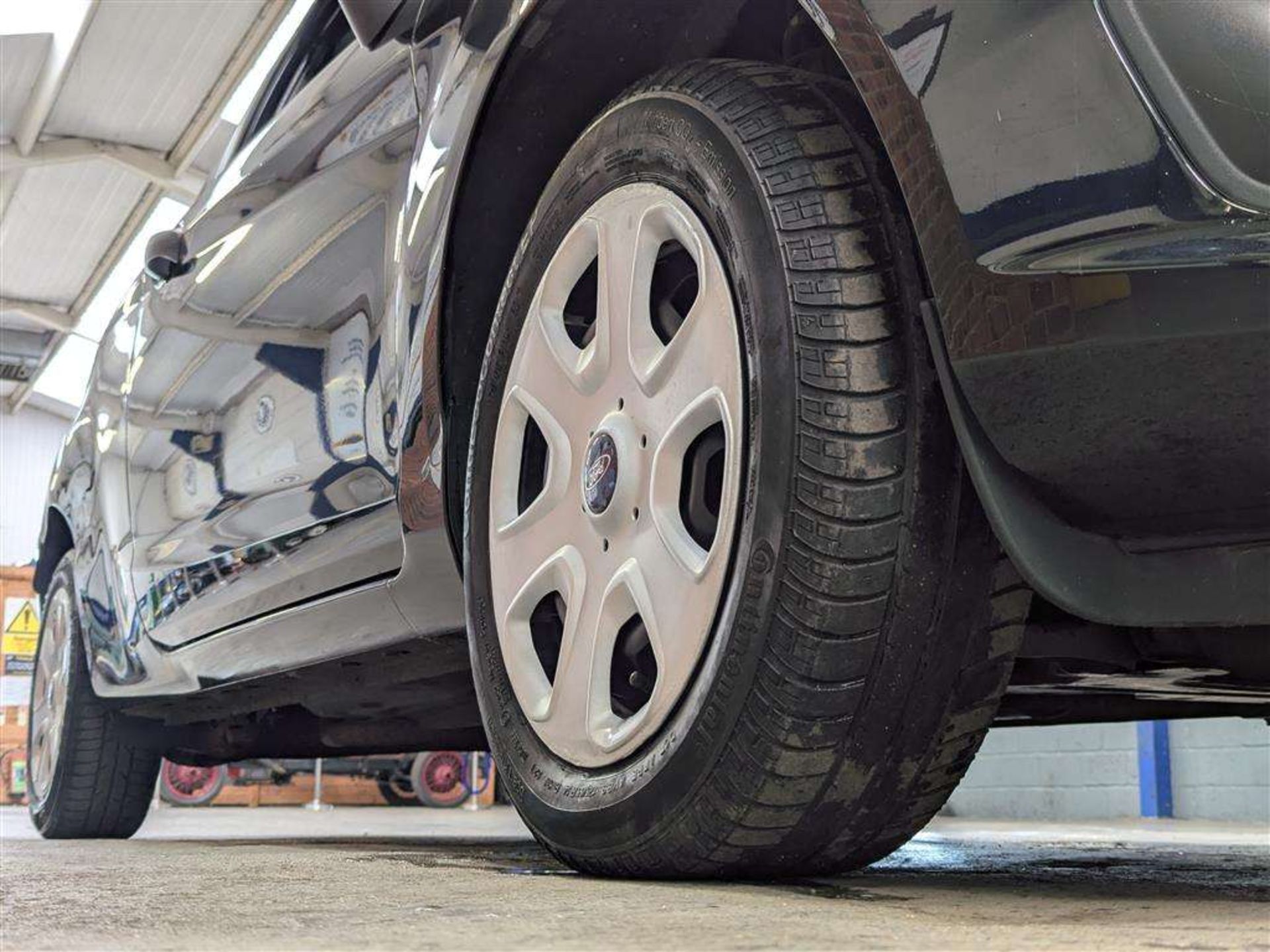 2015 FORD FIESTA STUDIO - Image 12 of 28