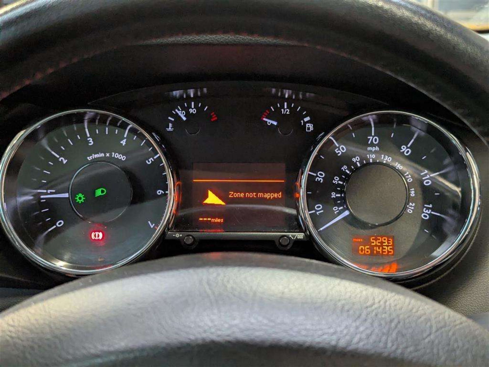 2015 PEUGEOT 3008 ALLURE PURE TECH S/S - Image 27 of 29