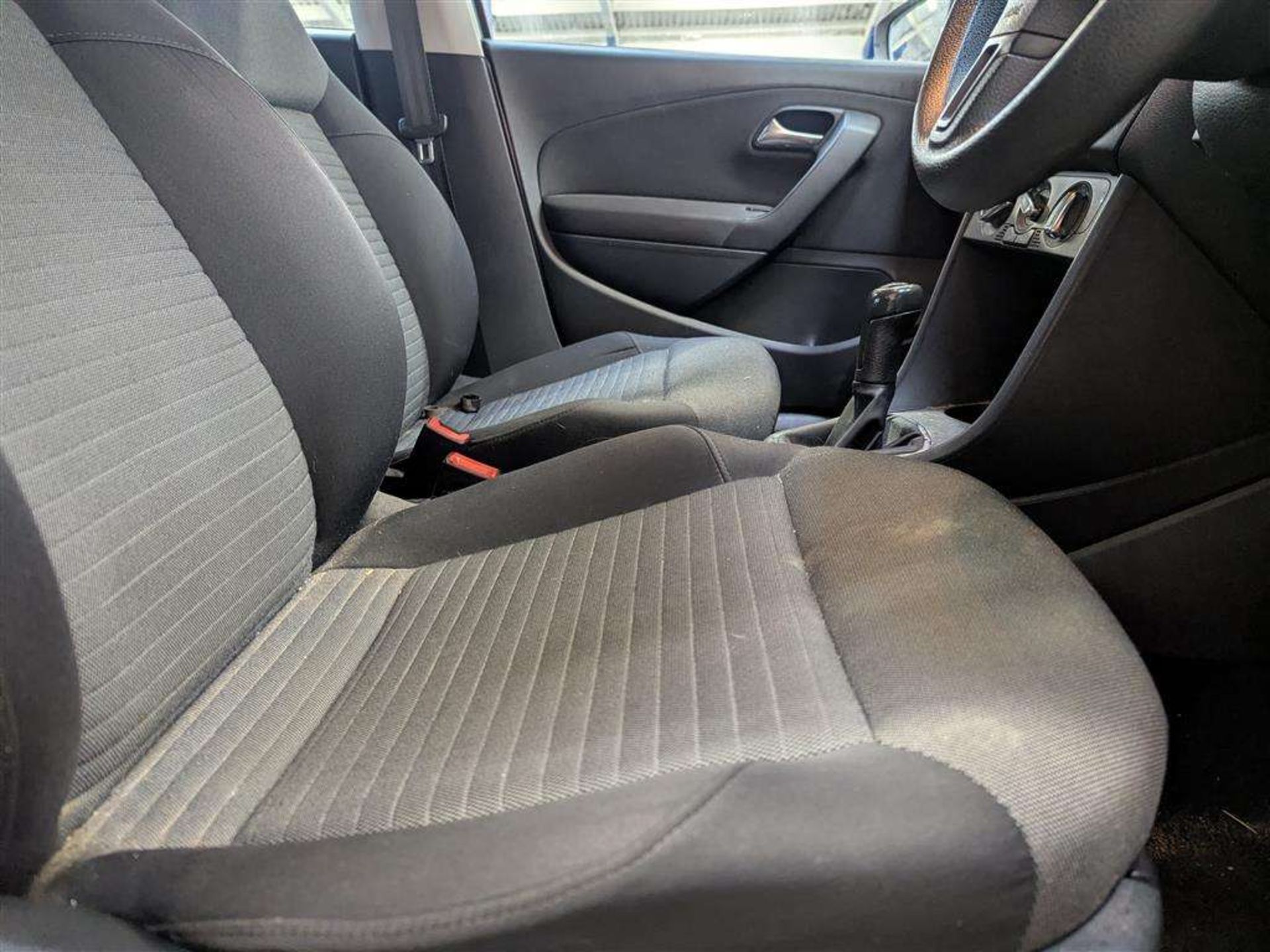 2009 VOLKSWAGEN POLO SE TDI 75 - Image 10 of 30