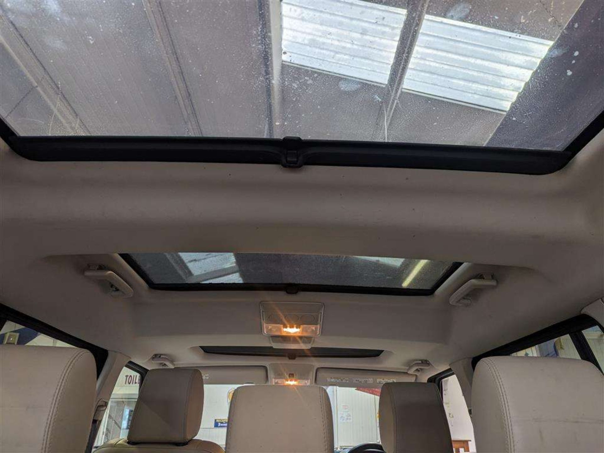 2011 LAND ROVER DISCOVERY HSE SDV6 AUTO - Image 32 of 54