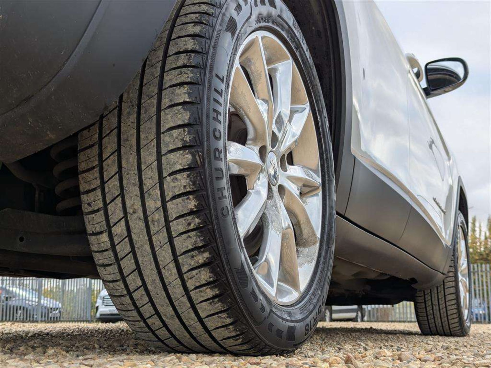 2016 JEEP CHEROKEE LIMITED M-JET II - Image 13 of 26