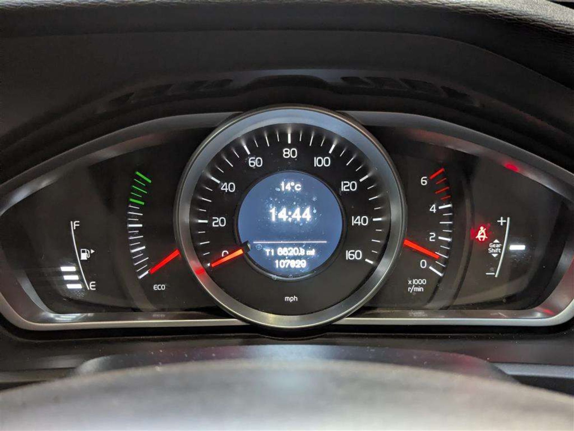 2013 VOLVO V40 CROSS COUNTRY LUX D2 - Image 27 of 29