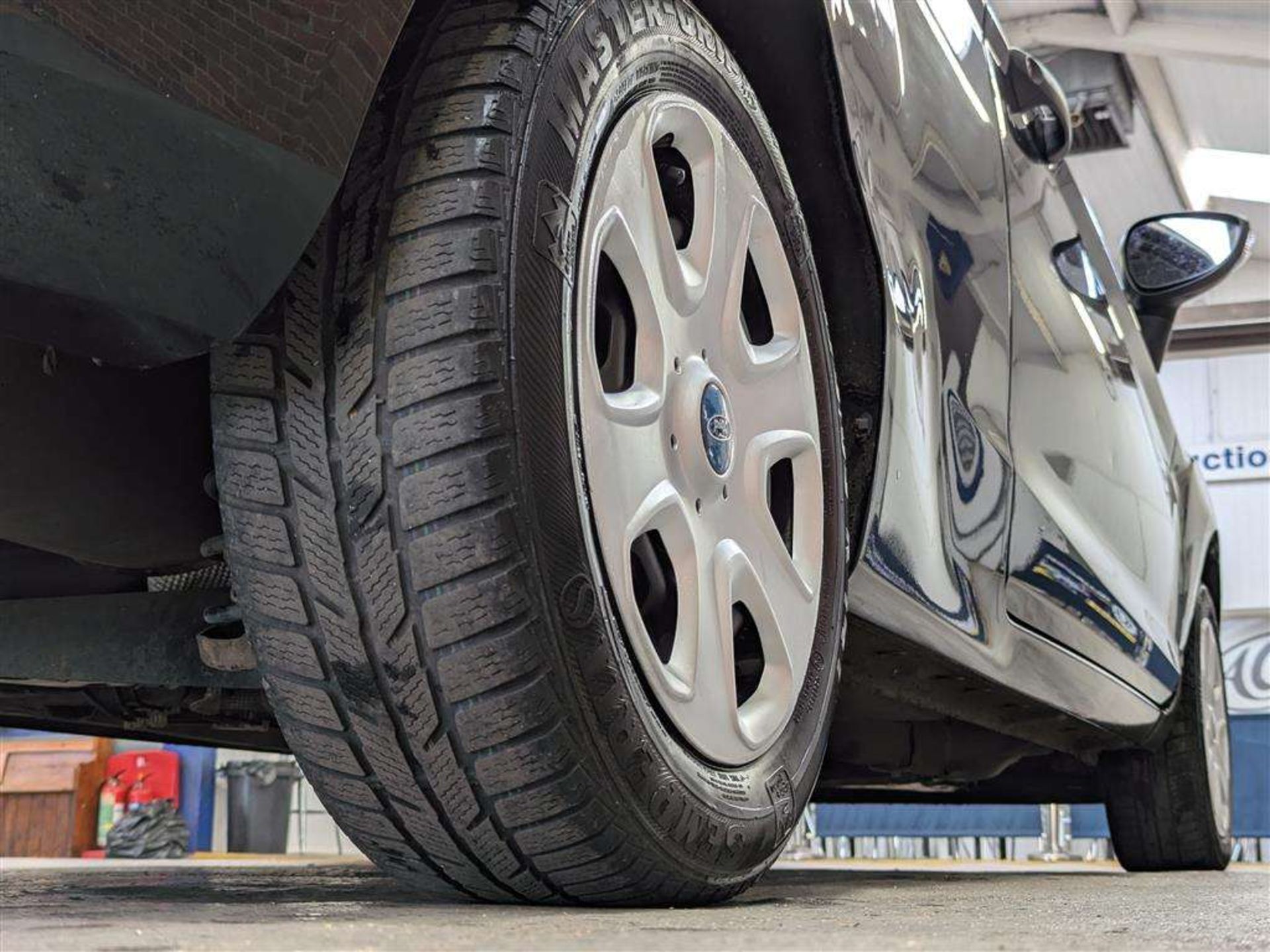 2015 FORD FIESTA STUDIO - Image 13 of 28