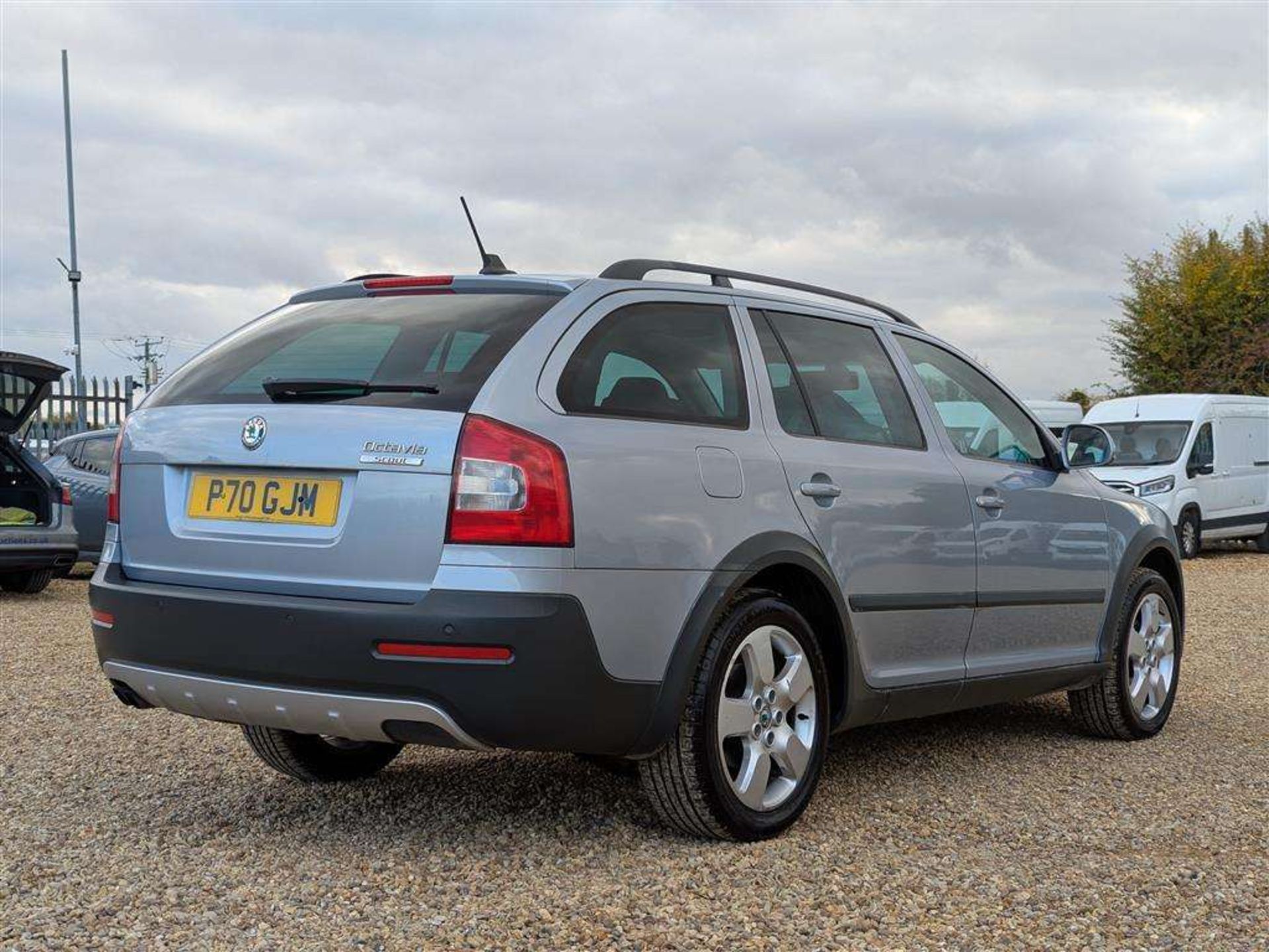 2011 SKODA OCTAVIA SCOUT TDI CR S-A - Image 6 of 30