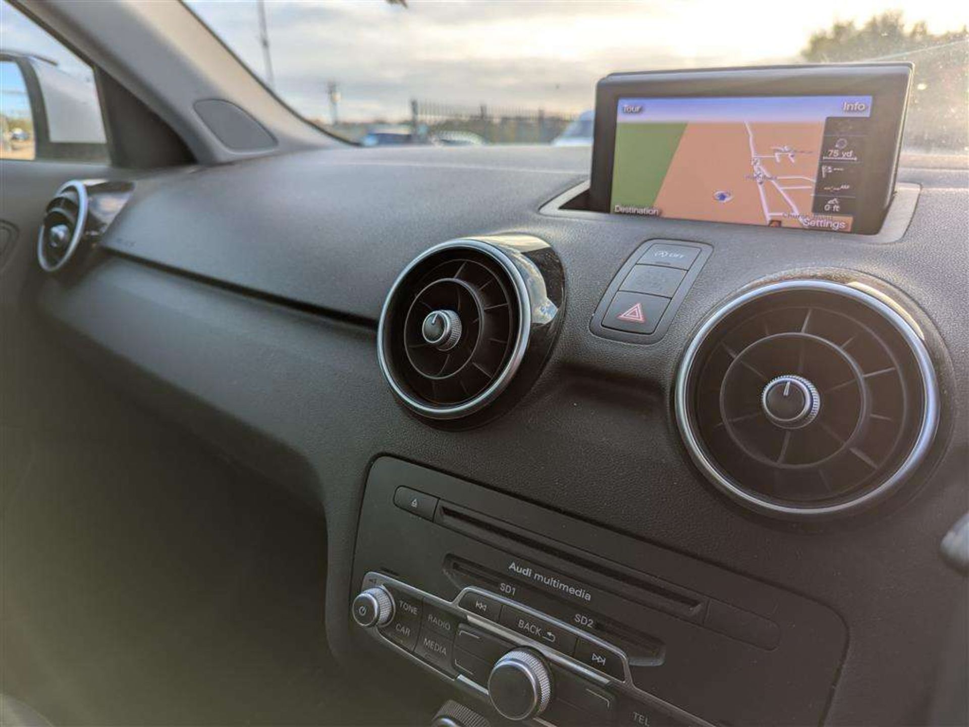 2014 AUDI A1 SPORT TFSI S-A - Image 17 of 26