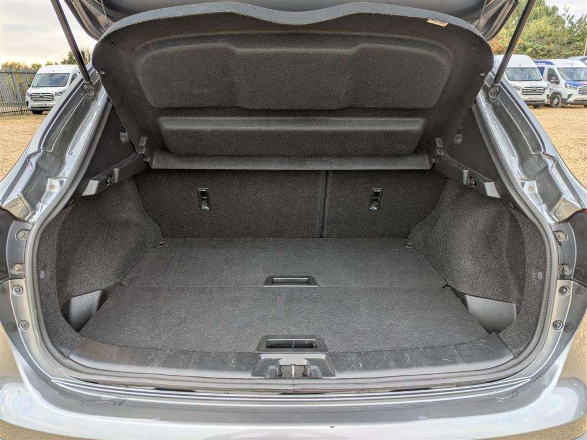 2017 NISSAN QASHQAI TEKNA DCI - Image 10 of 28