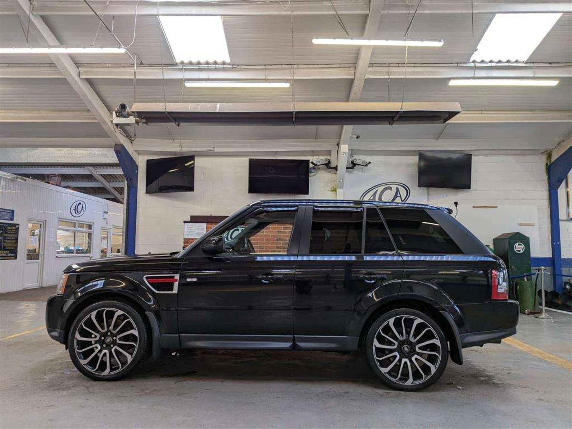2012 LAND ROVER R-ROVER SPORT HSE RED SDV - Image 2 of 28
