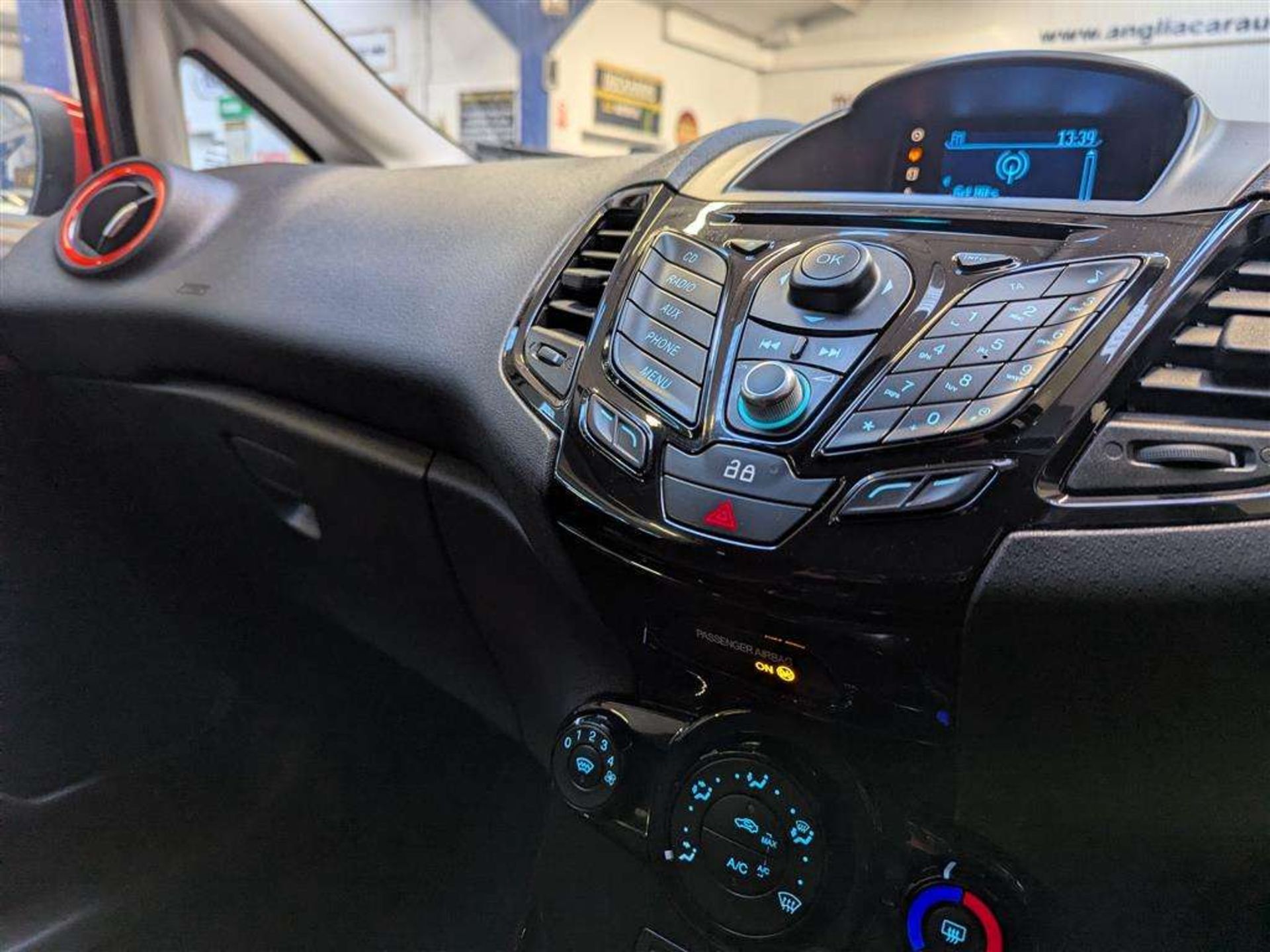 2013 FORD FIESTA ZETEC S TDCI - Image 18 of 27