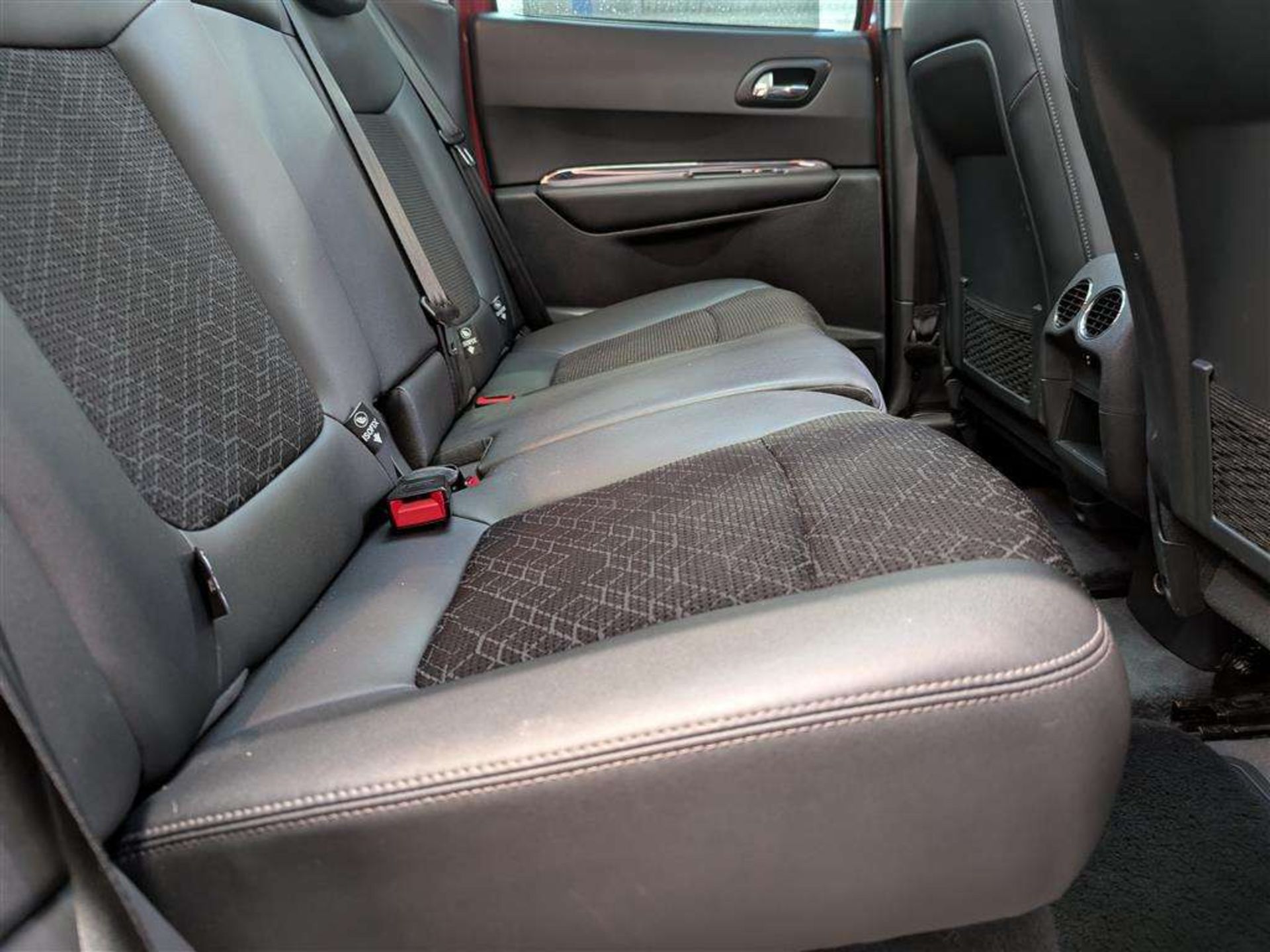 2015 PEUGEOT 3008 ALLURE PURE TECH S/S - Image 17 of 29