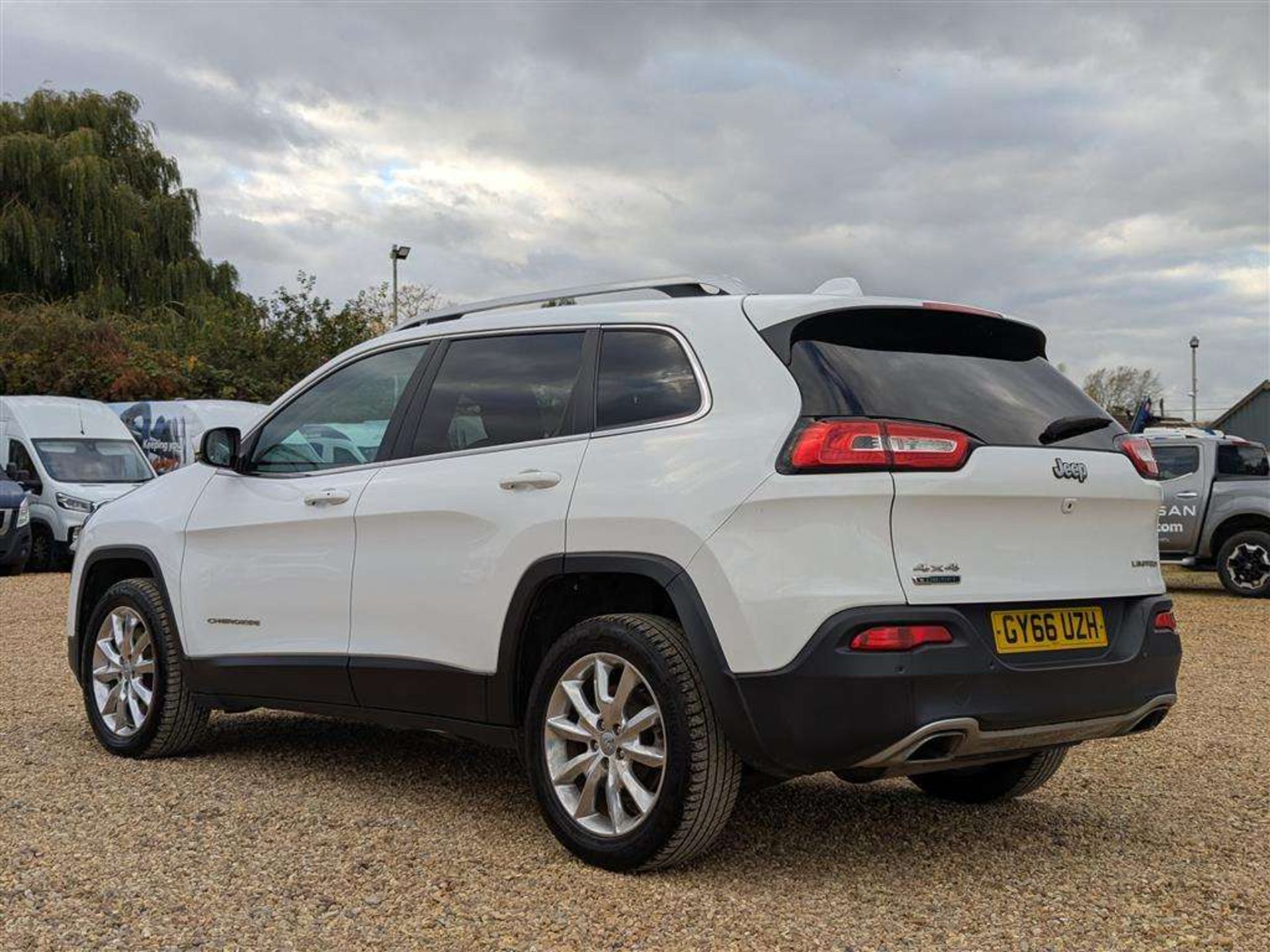 2016 JEEP CHEROKEE LIMITED M-JET II - Image 4 of 26