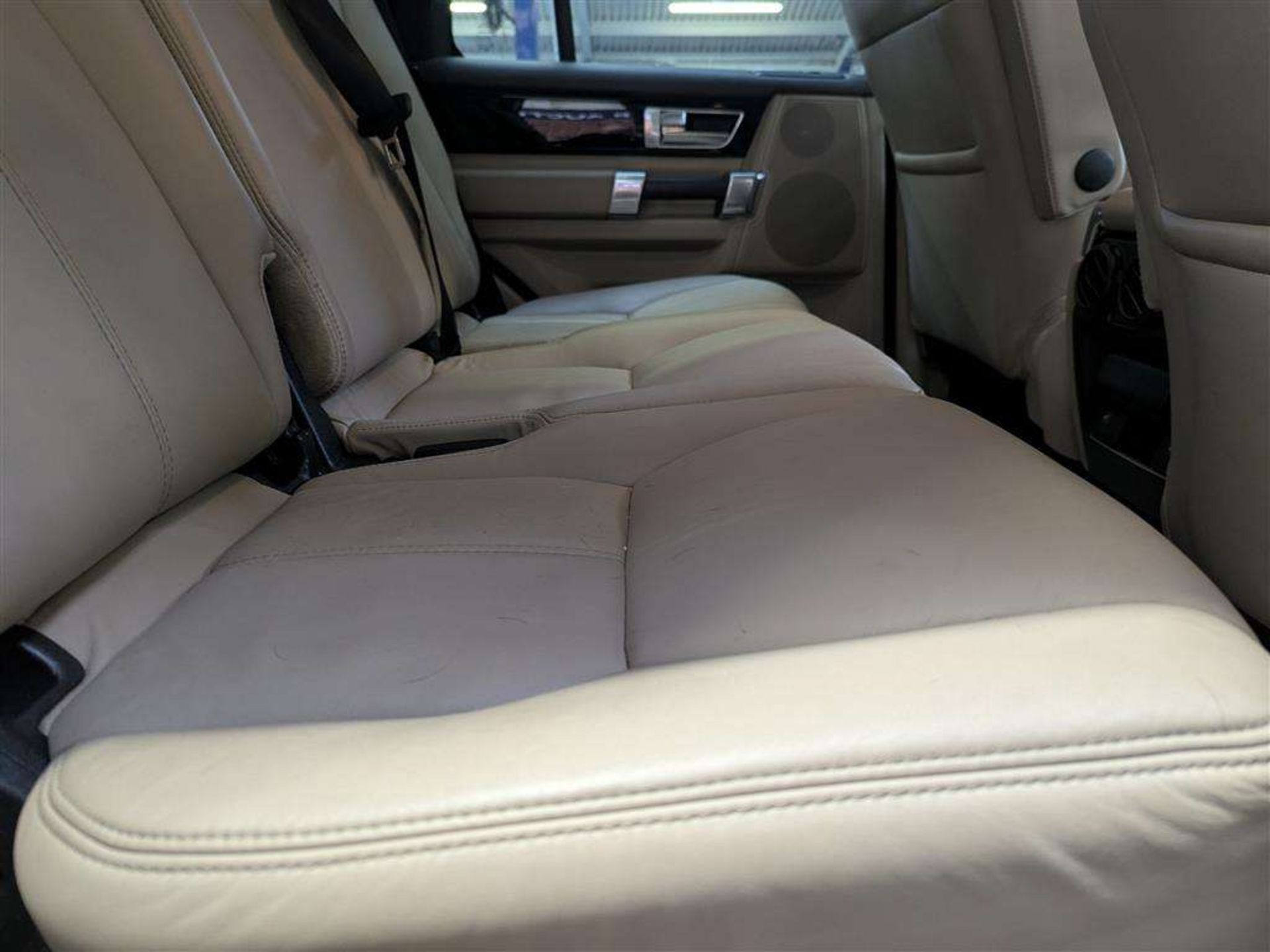 2011 LAND ROVER DISCOVERY HSE SDV6 AUTO - Image 16 of 54