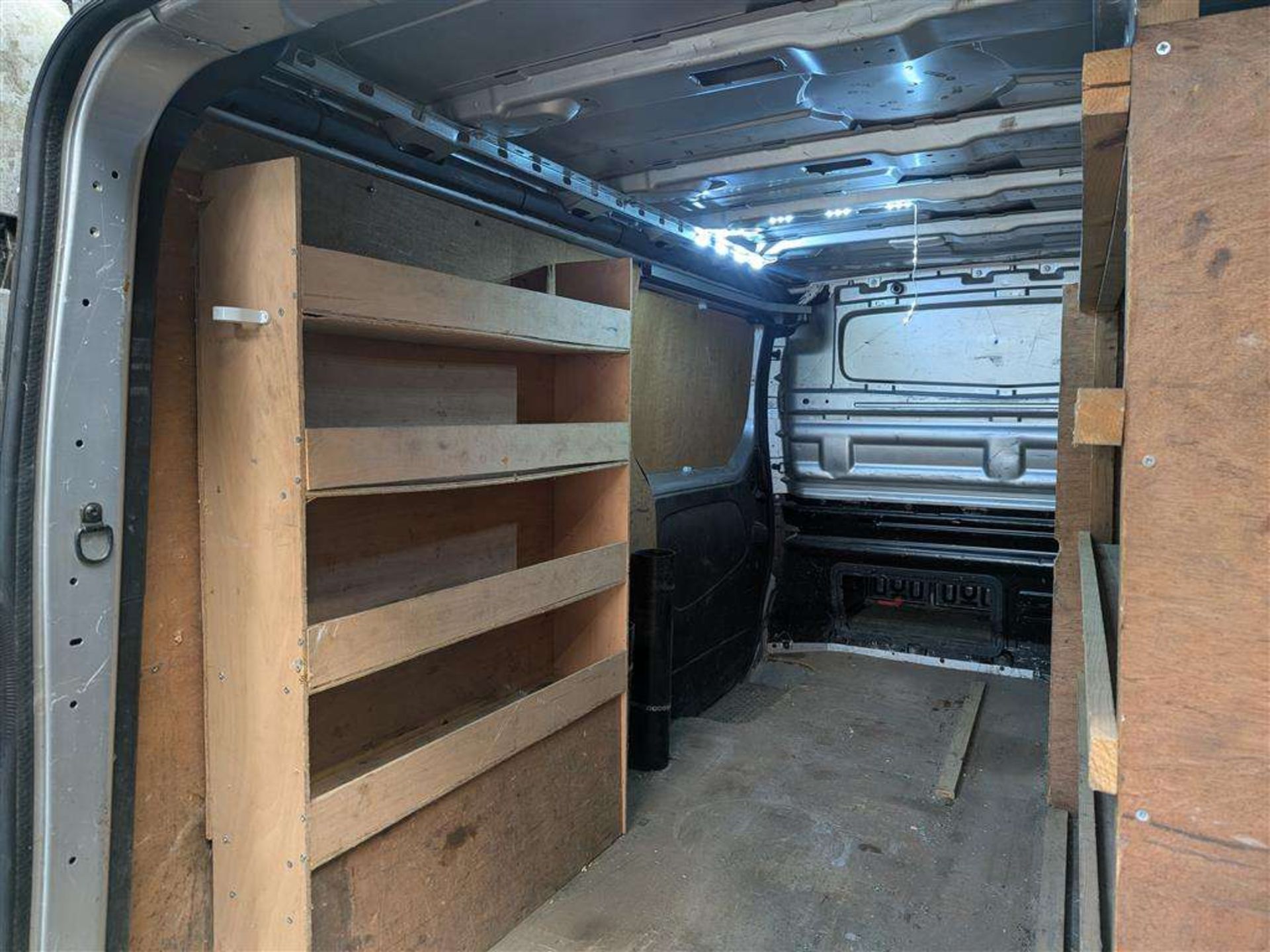 2015 VAUXHALL VIVARO 2900 SPORTIVE CDTI - Image 13 of 30