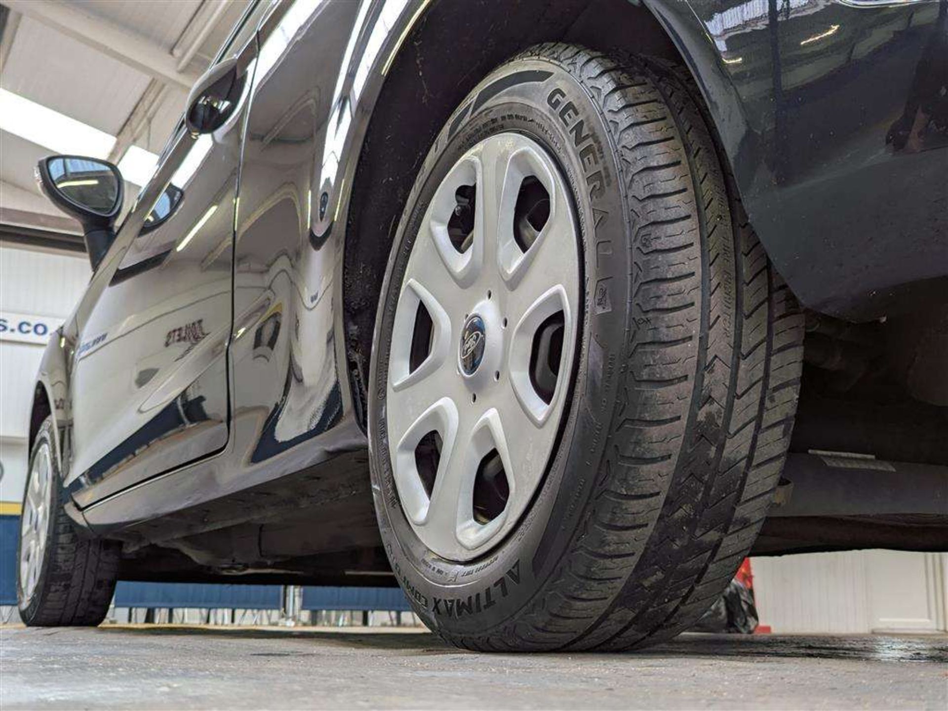 2015 FORD FIESTA STUDIO - Image 11 of 28