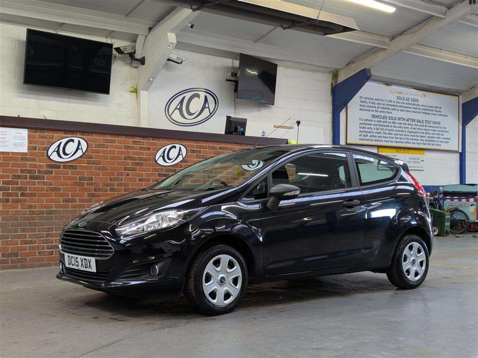 2015 FORD FIESTA STUDIO