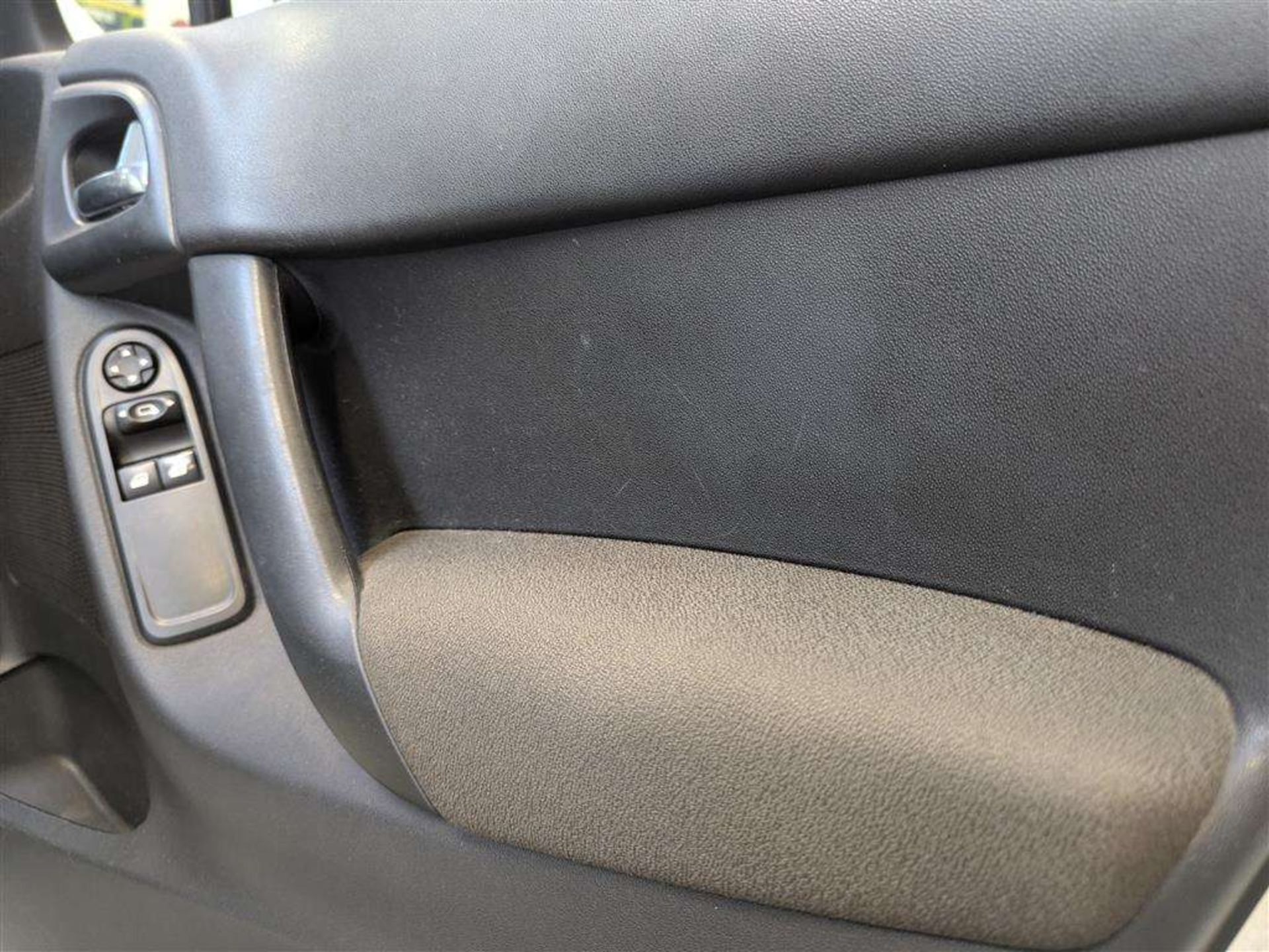 2014 CITROEN C3 VTR + - Image 20 of 28