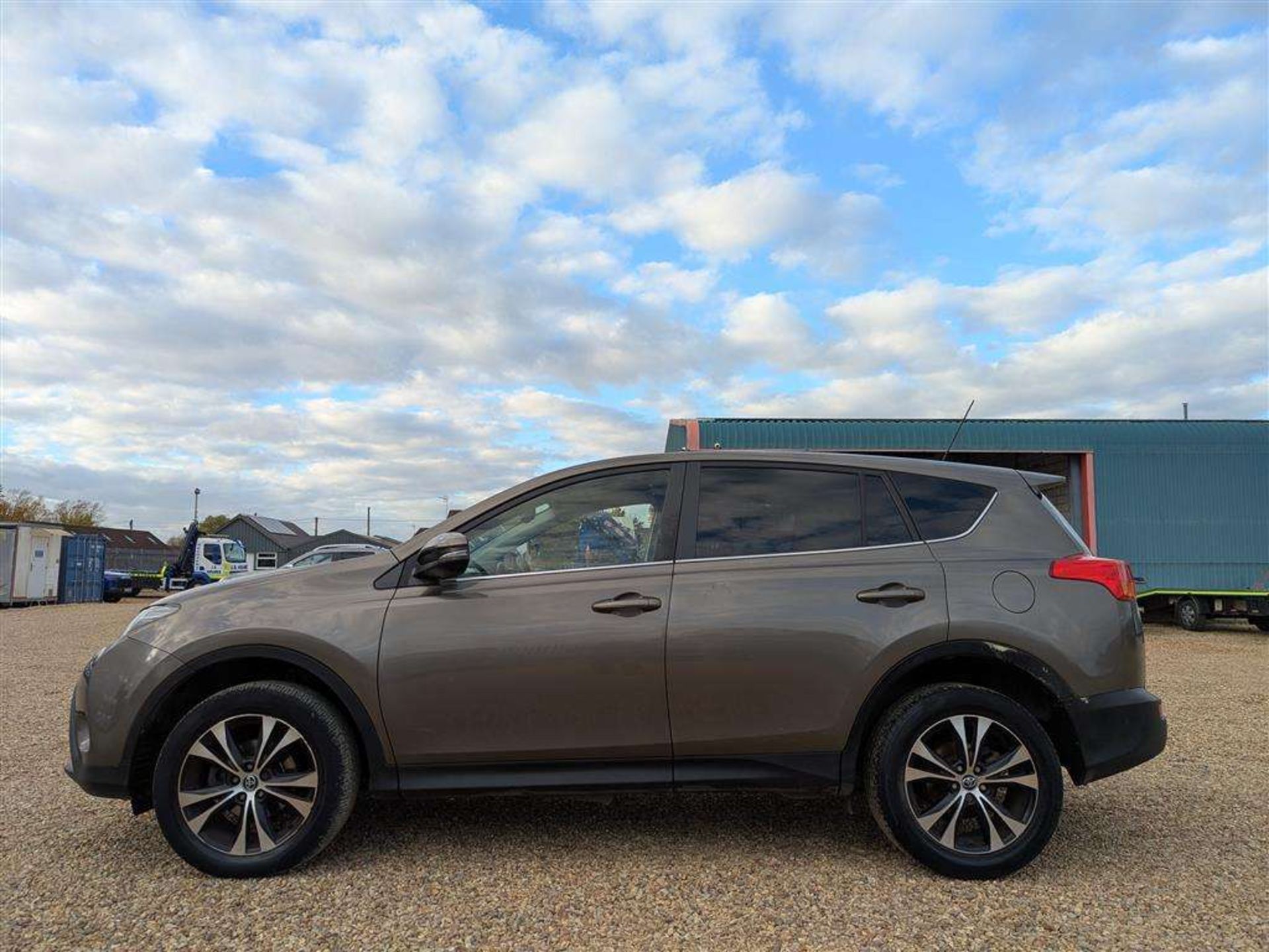 2014 TOYOTA RAV4 ICON D-4D 4X2 - Image 2 of 27