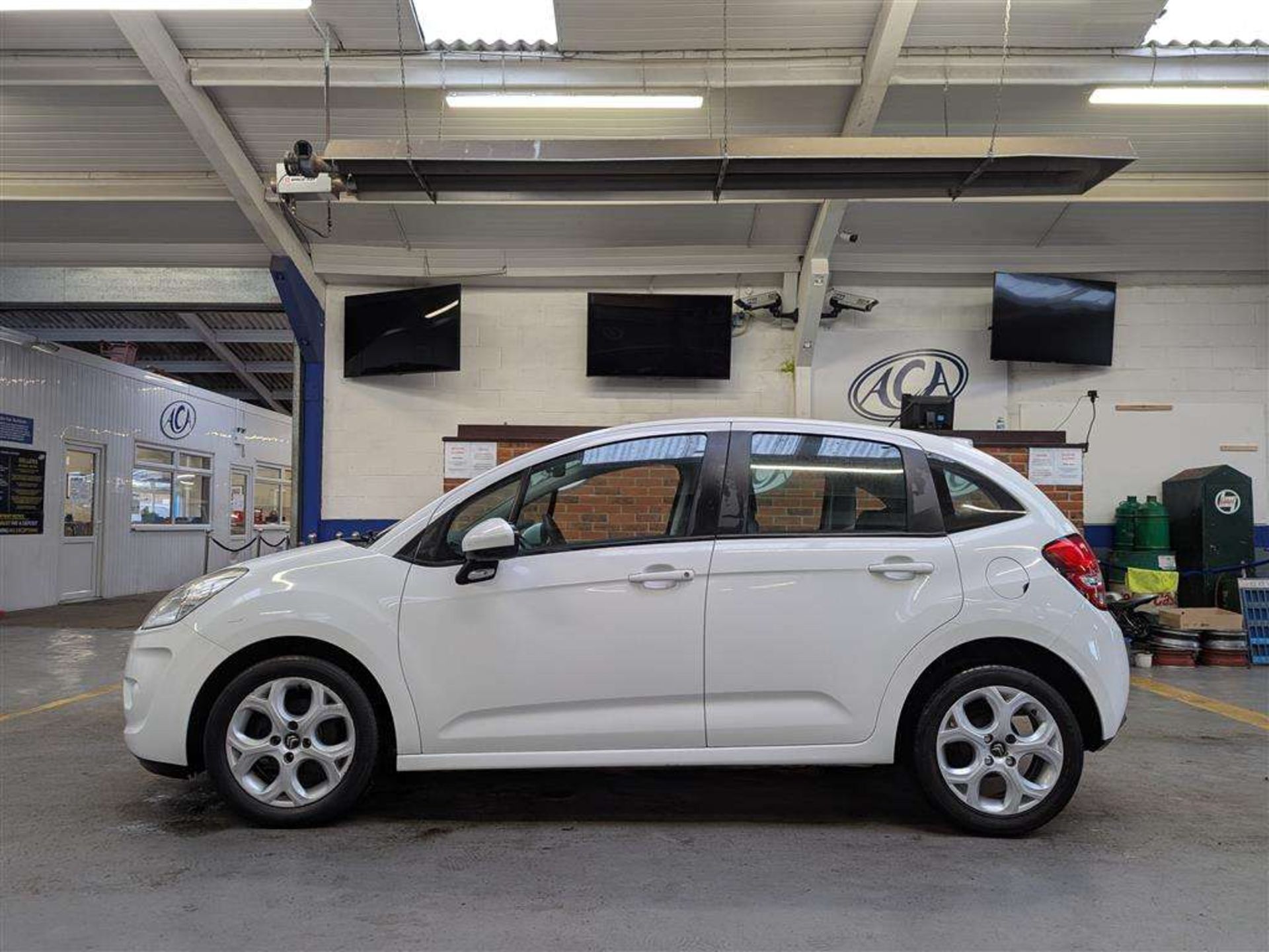 2012 CITROEN C3 WHITE - Image 2 of 30