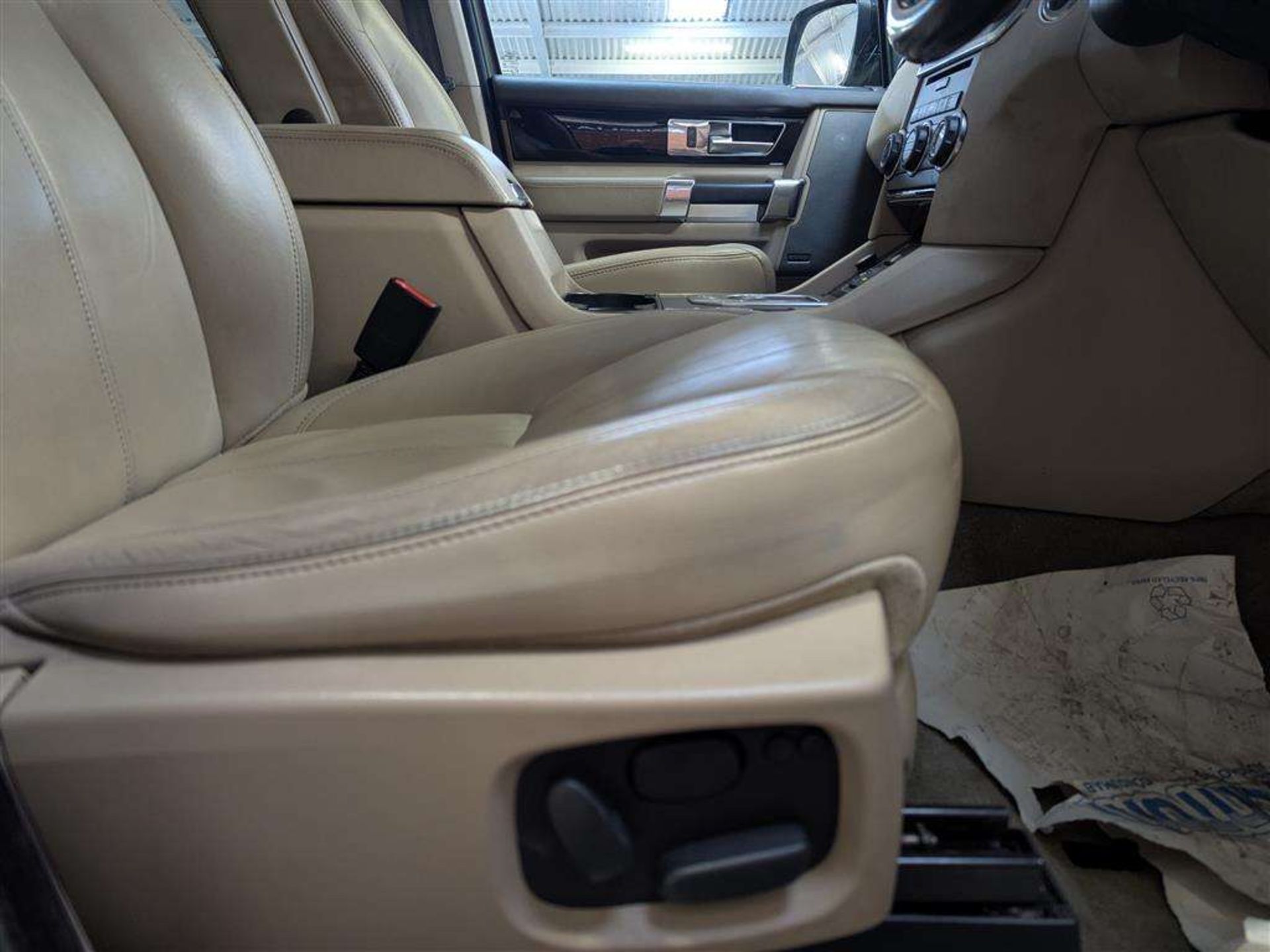 2011 LAND ROVER DISCOVERY HSE SDV6 AUTO - Image 15 of 54