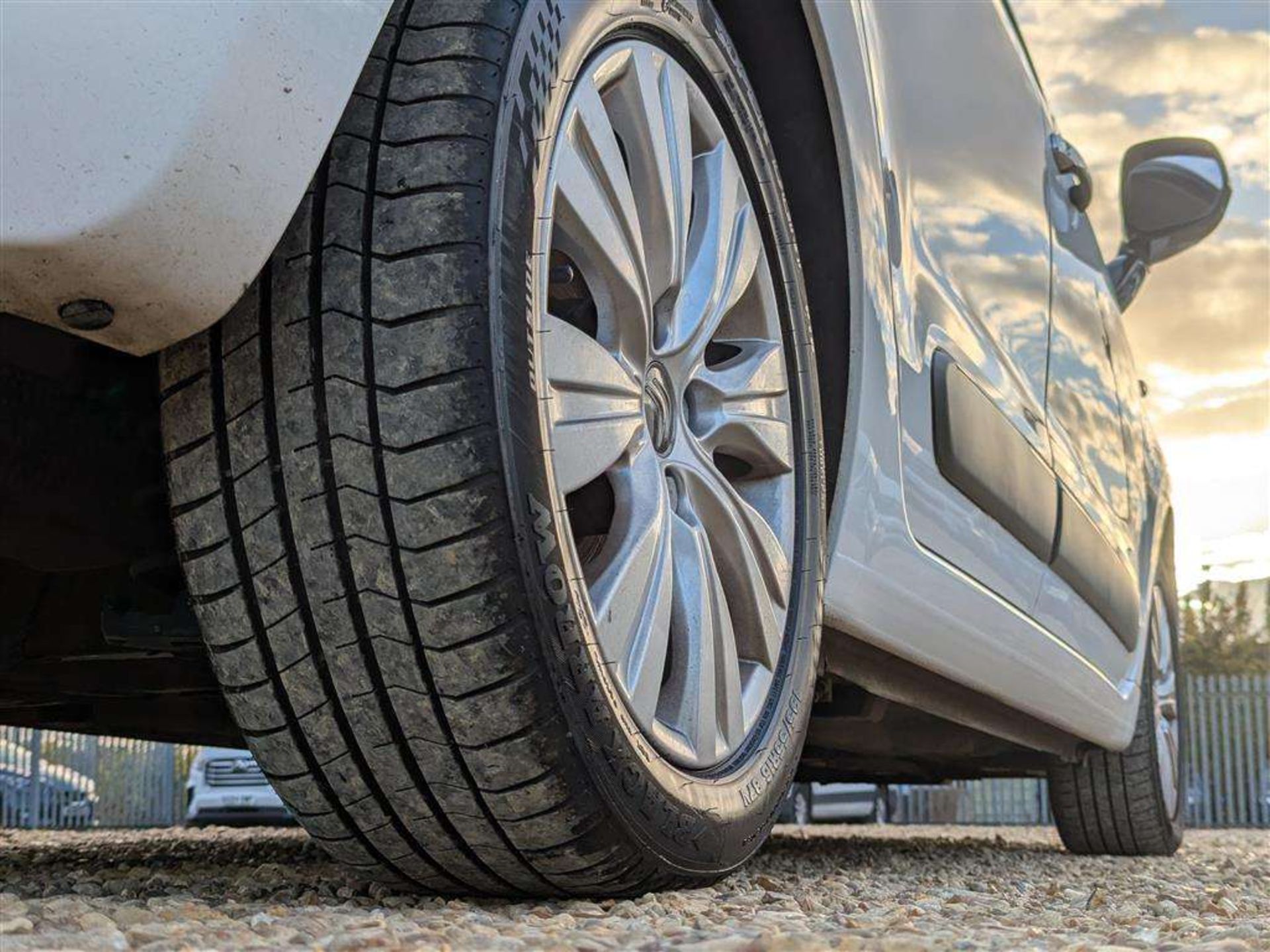 2014 CITROEN C3 PICASSO EXCLUSIVE HDI - Image 13 of 26