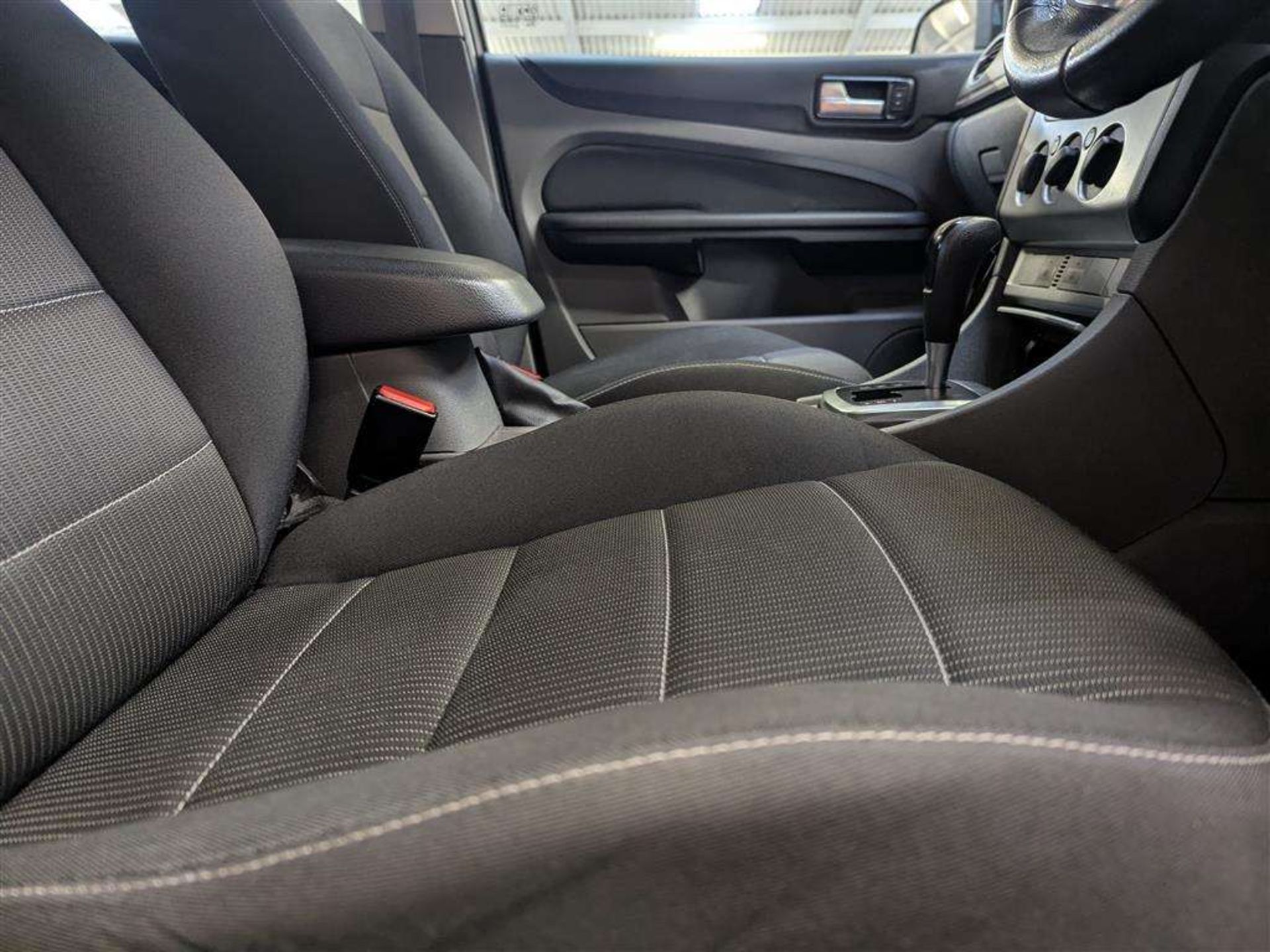 2011 FORD FOCUS SPORT AUTO - Image 15 of 29