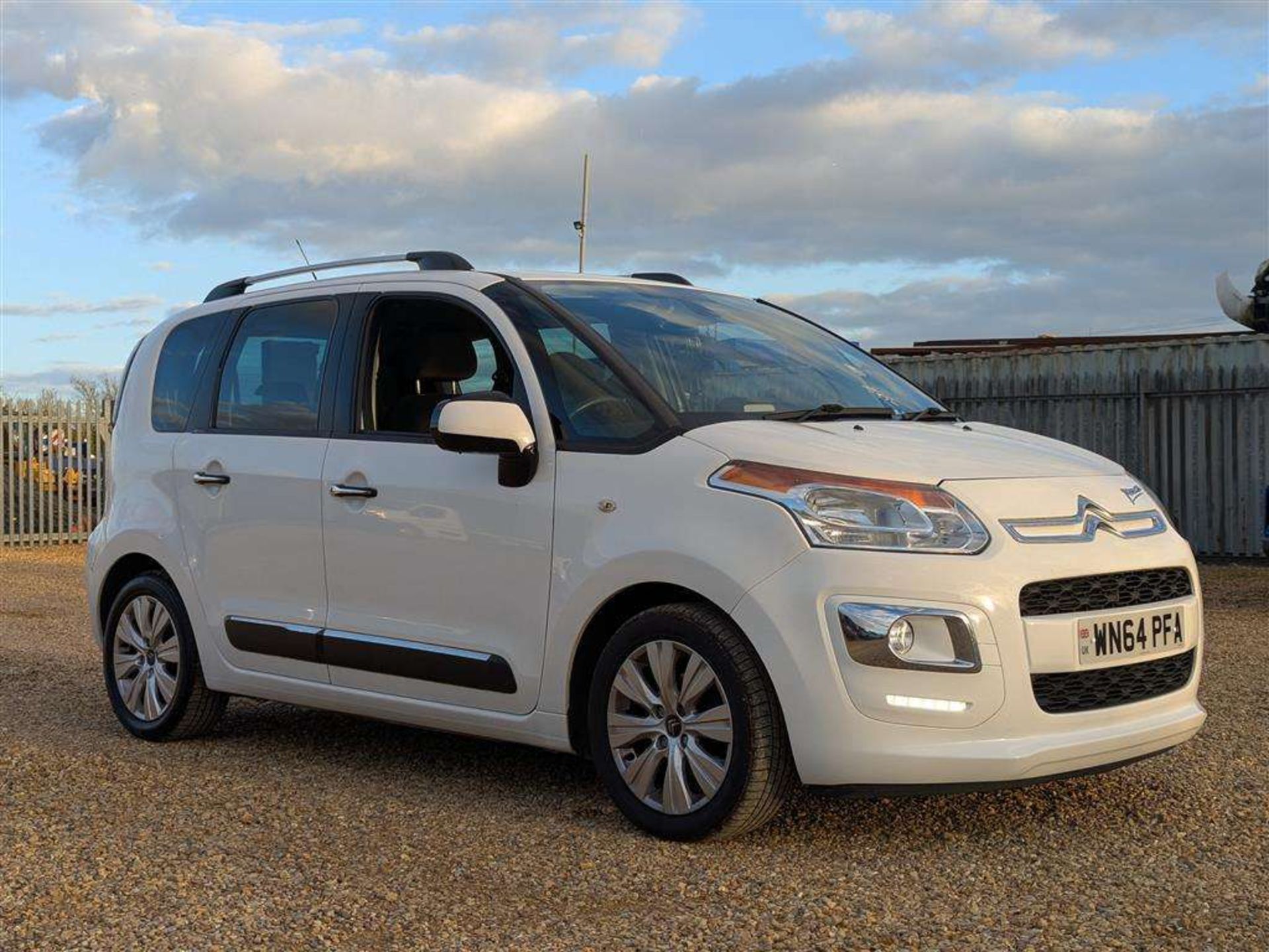 2014 CITROEN C3 PICASSO EXCLUSIVE HDI - Image 5 of 26