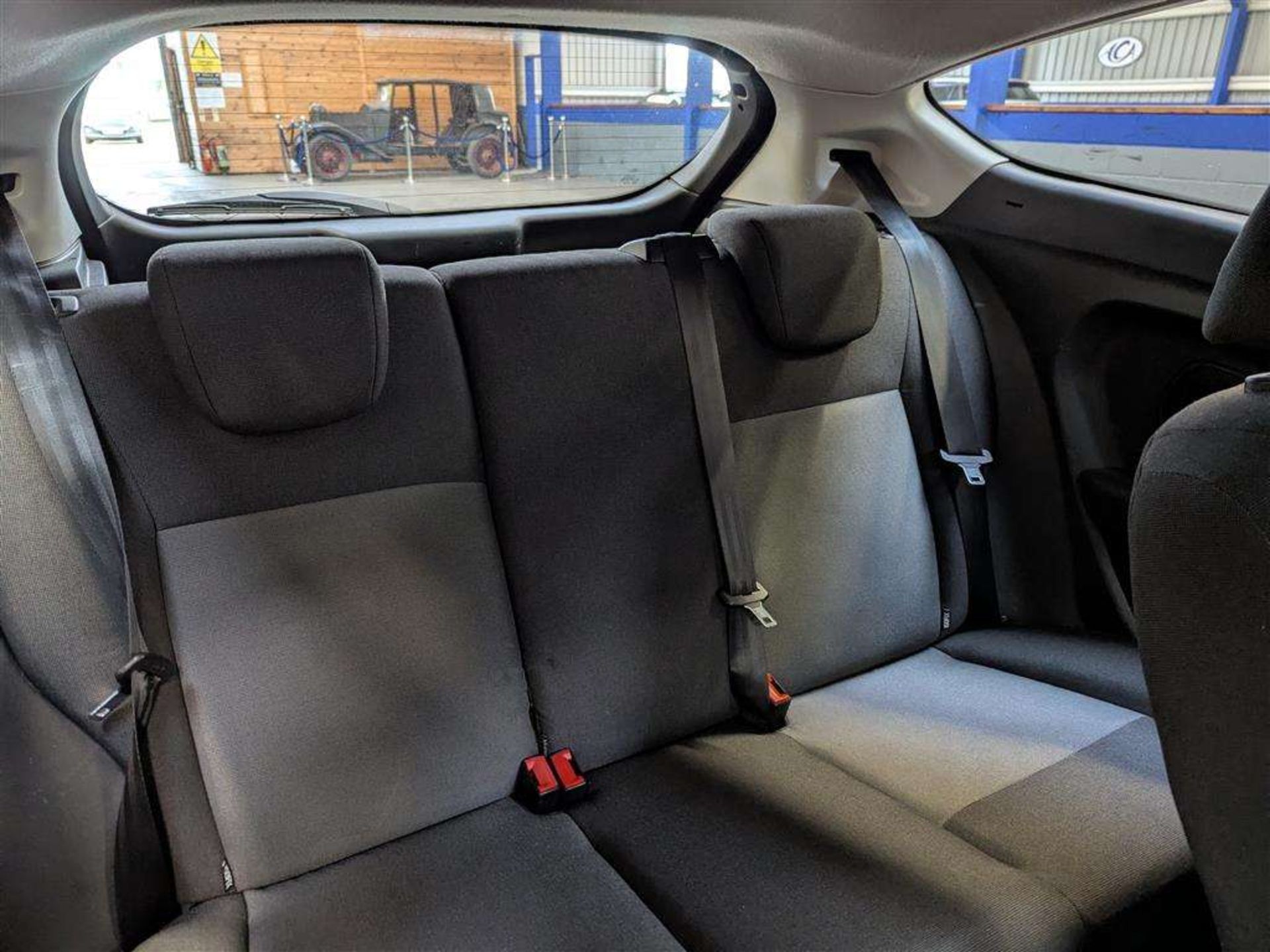 2015 FORD FIESTA STUDIO - Image 16 of 28