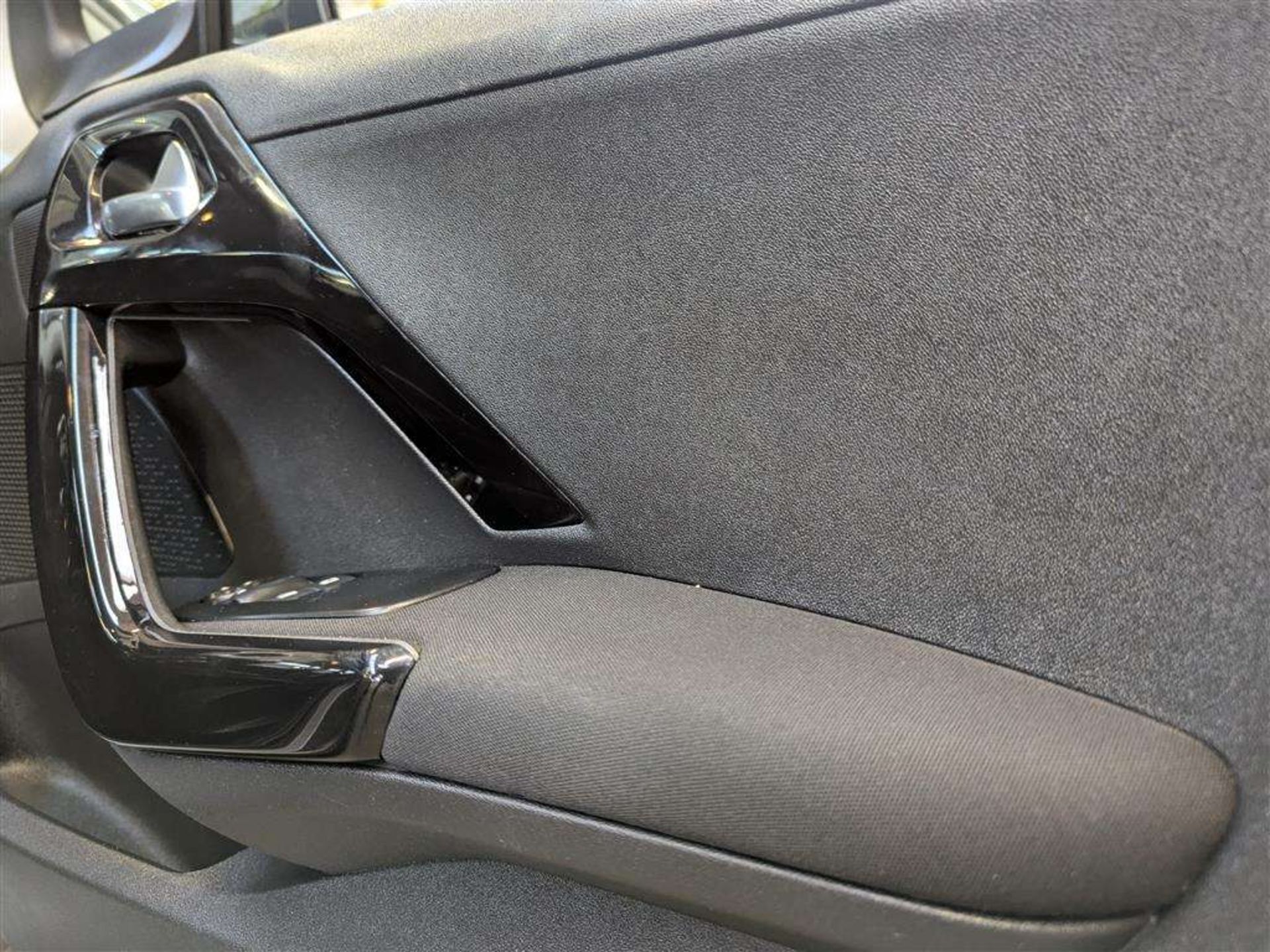 2015 PEUGEOT 2008 ACCESS PLUS - Image 18 of 30