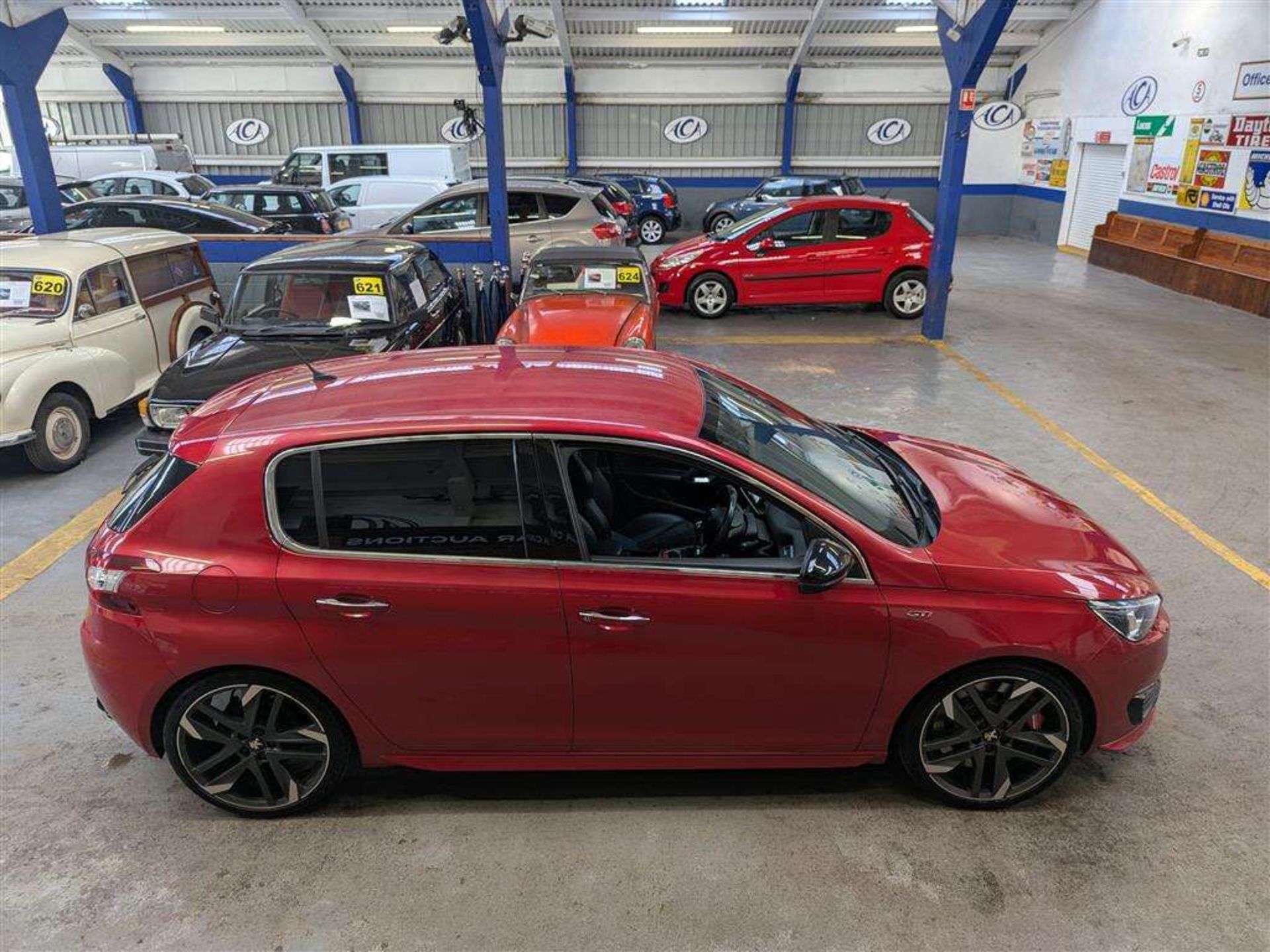 2015 PEUGEOT 308 GTI BY PEUGEOTSPORT T - Image 29 of 30