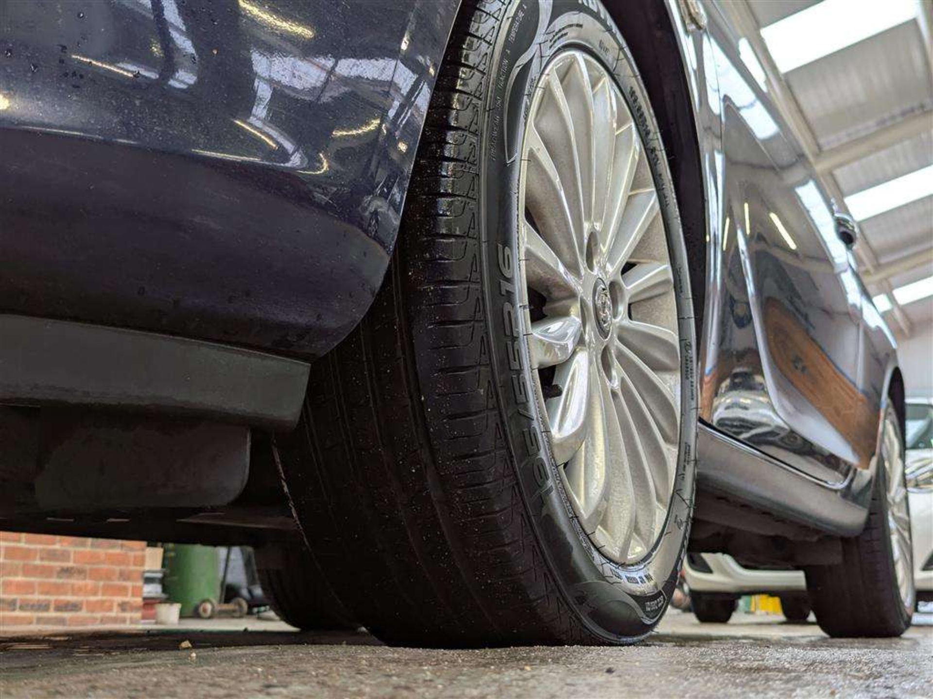 2014 VAUXHALL ADAM GLAM - Image 11 of 28