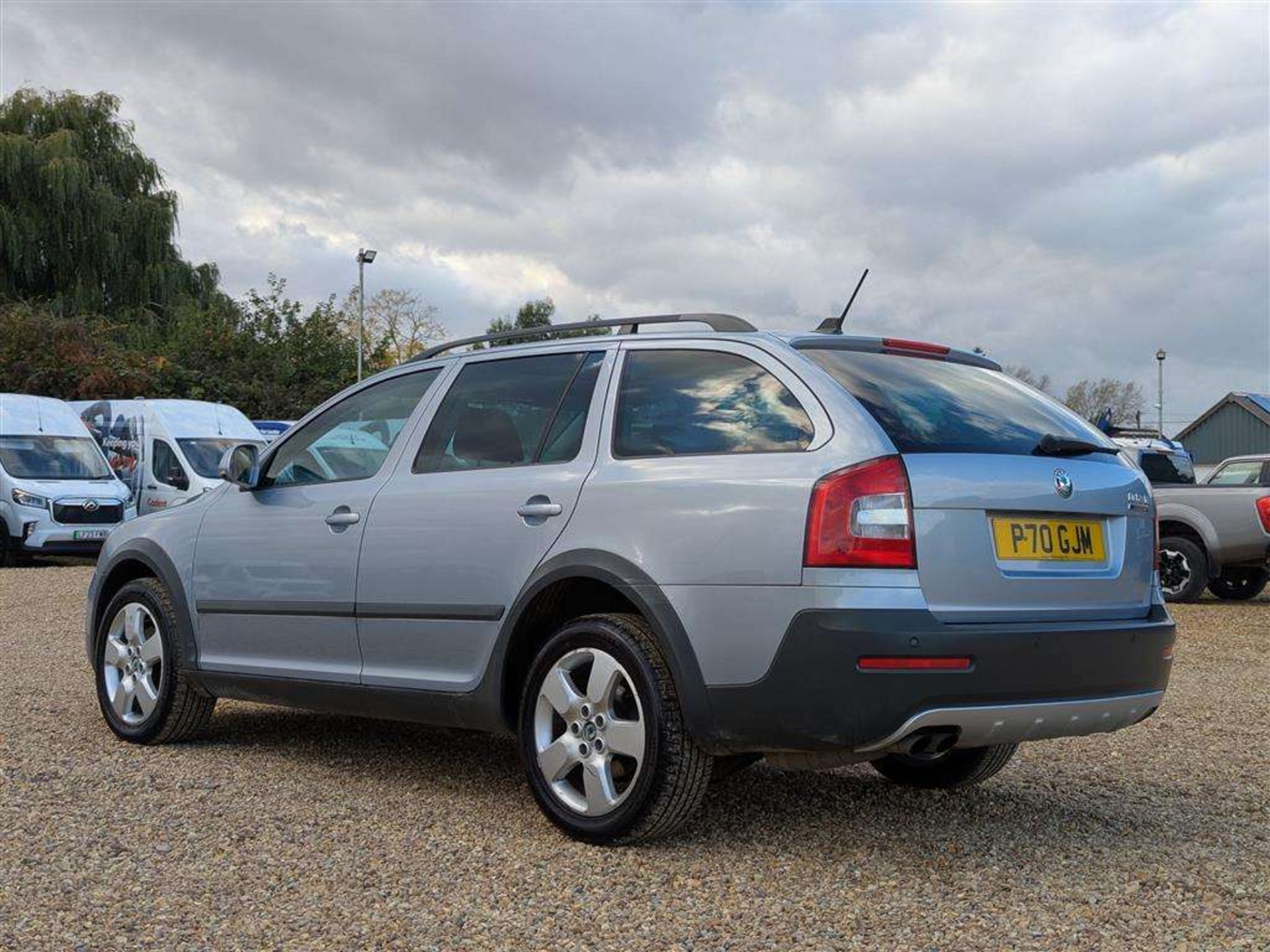 2011 SKODA OCTAVIA SCOUT TDI CR S-A - Image 4 of 30