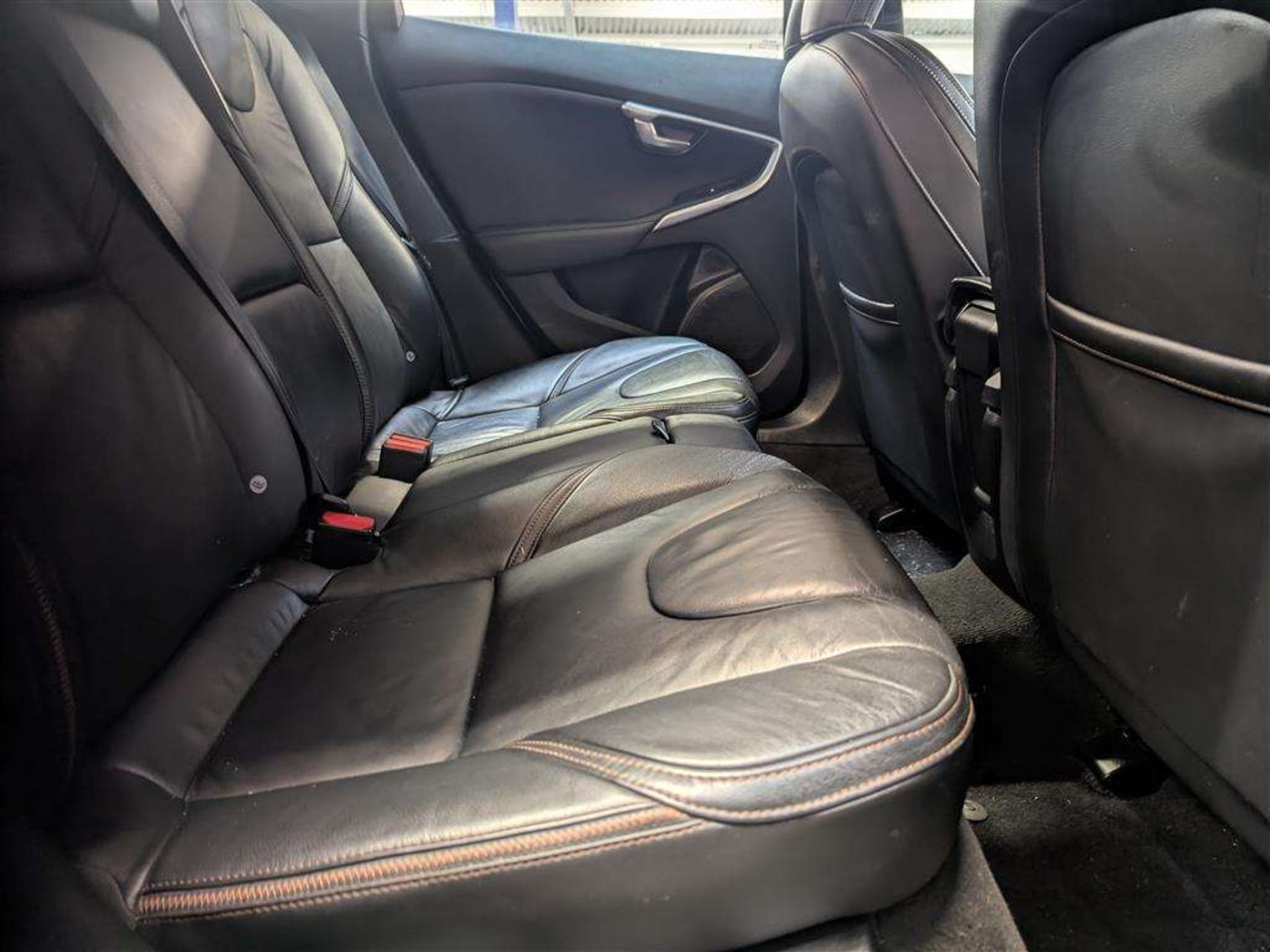 2013 VOLVO V40 CROSS COUNTRY LUX D2 - Image 15 of 29